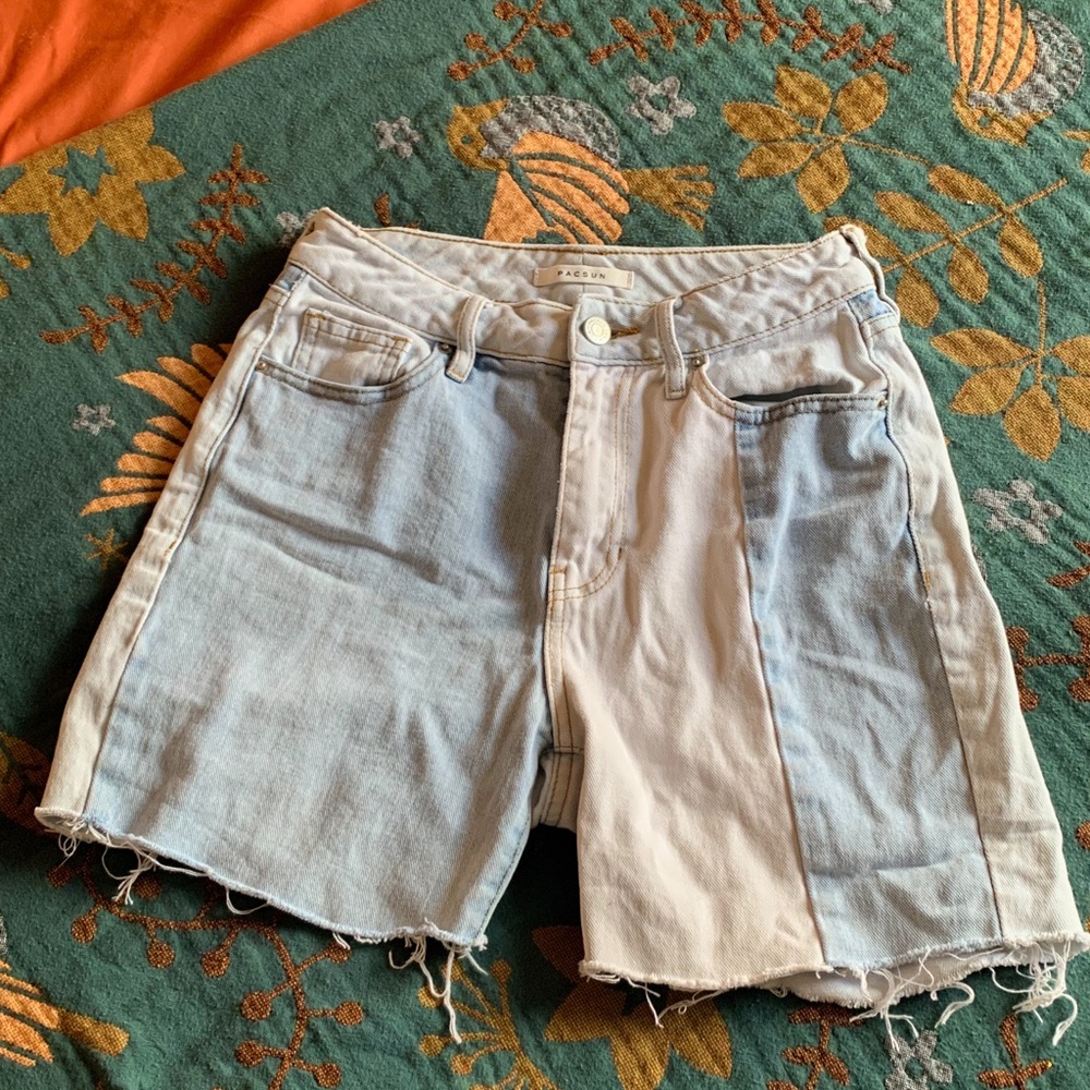 Pacsun 2-toned Mom Shorts